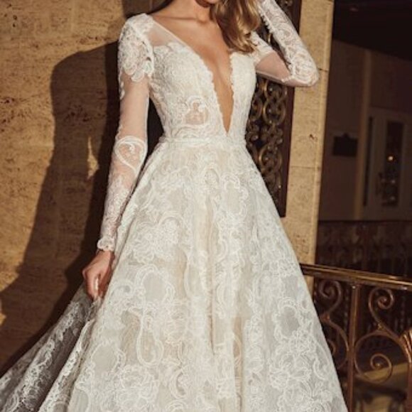 Calla Blanche Sarah NWT Wedding Dress Never Worn! - Picture 5 of 8